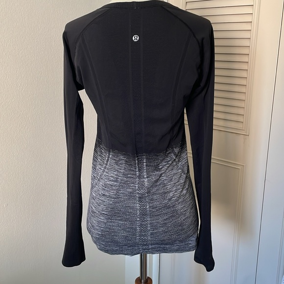 Lululemon Athletica Black and Gray Long Sleeve Tee 6 - Picture 3 of 5